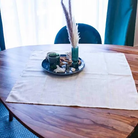 Antoine Serviced By Mirabeau 아파트 *