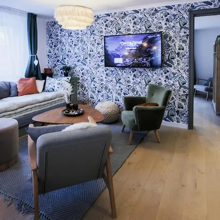 아파트 Antoine Serviced By Mirabeau