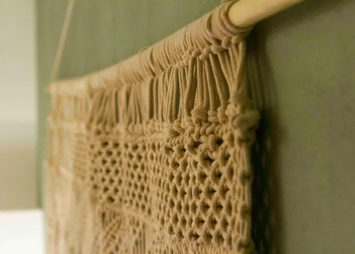 Antoine Serviced By Mirabeau *