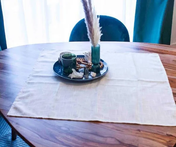 Antoine Serviced By Mirabeau Апартаменты *