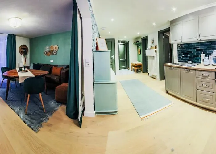 Antoine Serviced By Mirabeau Apartman