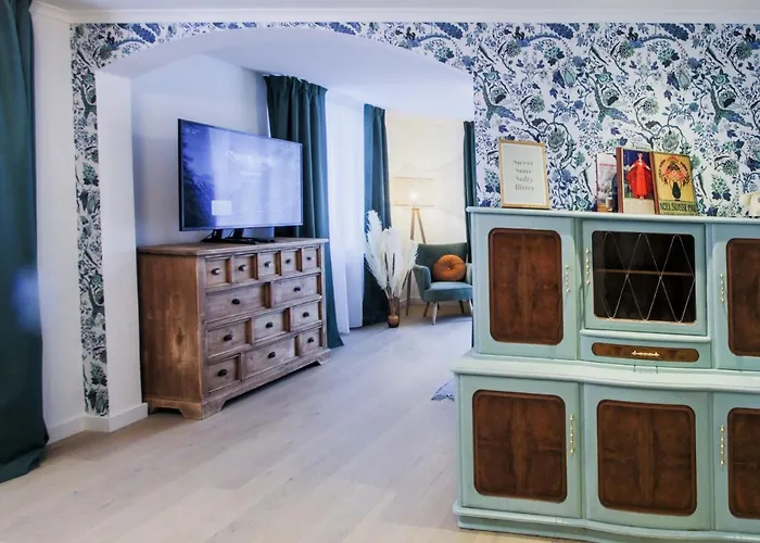 Antoine Serviced By Mirabeau Apartman *