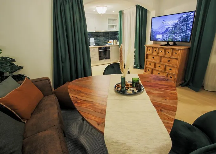 Antoine Serviced By Mirabeau Apartman