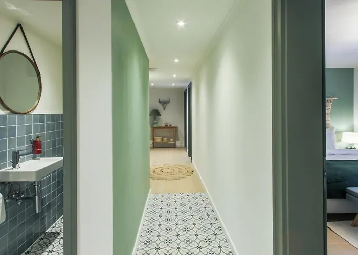 Antoine Serviced By Mirabeau Appartamento *