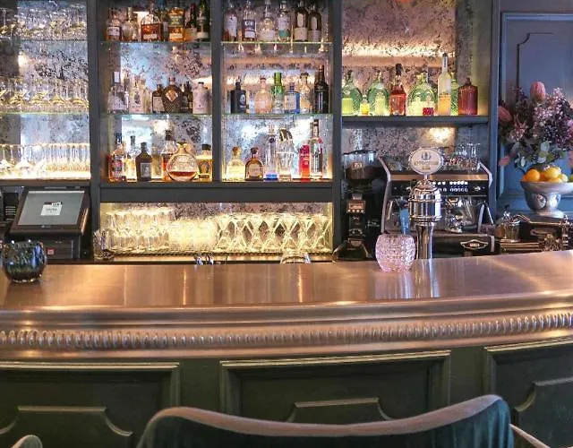 Antoine Serviced By Mirabeau Apartman *