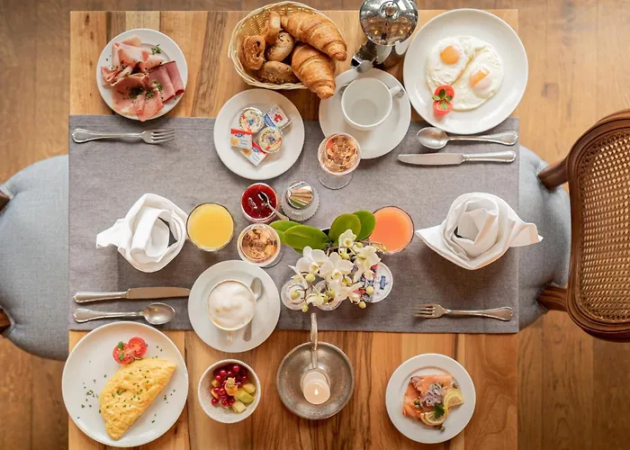 Antoine Serviced By Mirabeau *