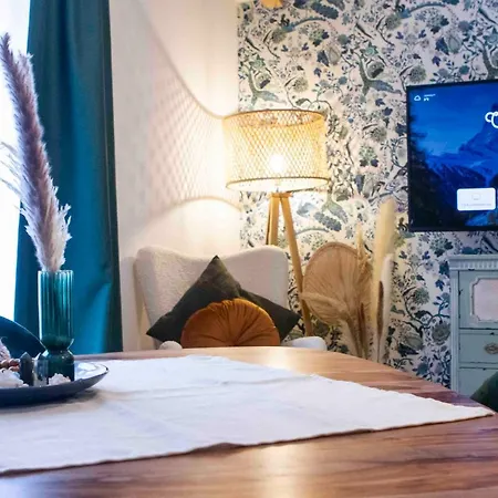 Antoine Serviced By Mirabeau Appartement