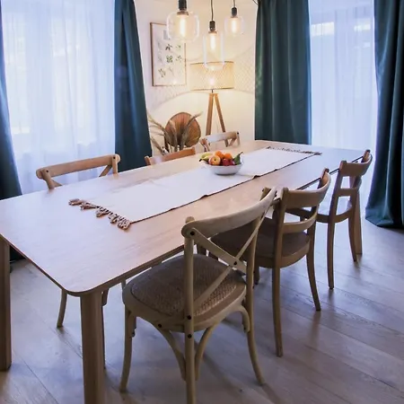 Appartement Antoine Serviced By Mirabeau *