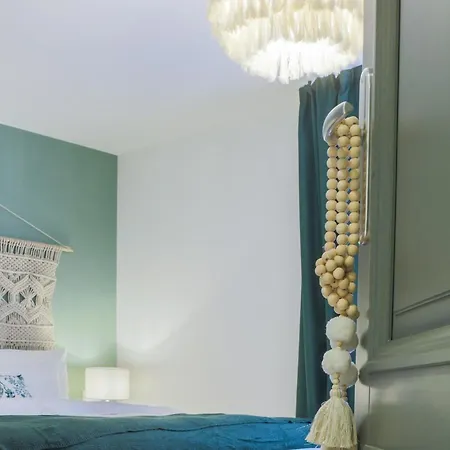 Antoine Serviced By Mirabeau Appartement