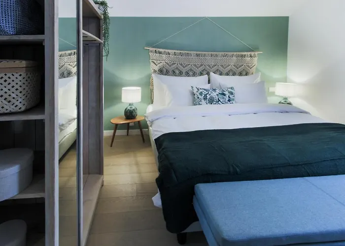 Antoine Serviced By Mirabeau * Ζερμάτ