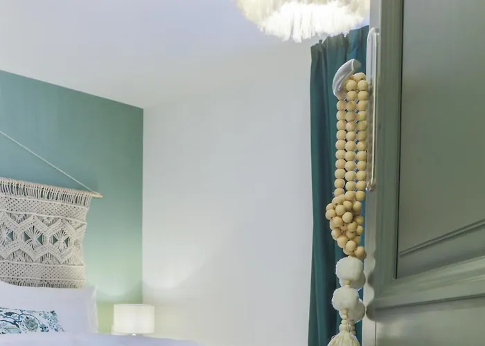 Antoine Serviced By Mirabeau Διαμέρισμα